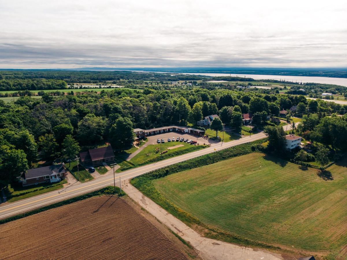 Motel Ile D'Orleans Sainte-Petronille Zewnętrze zdjęcie